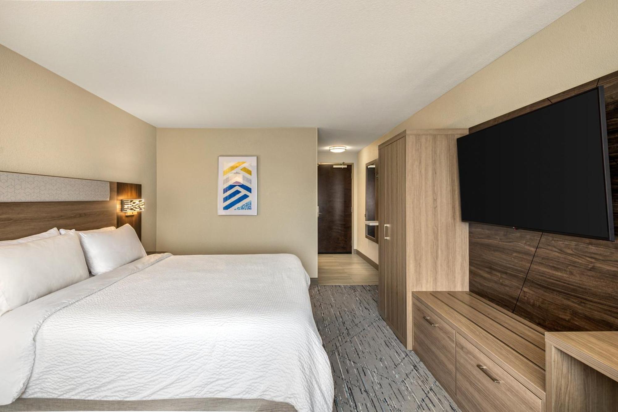 Holiday Inn Express Richmond By Ihg Exterior foto