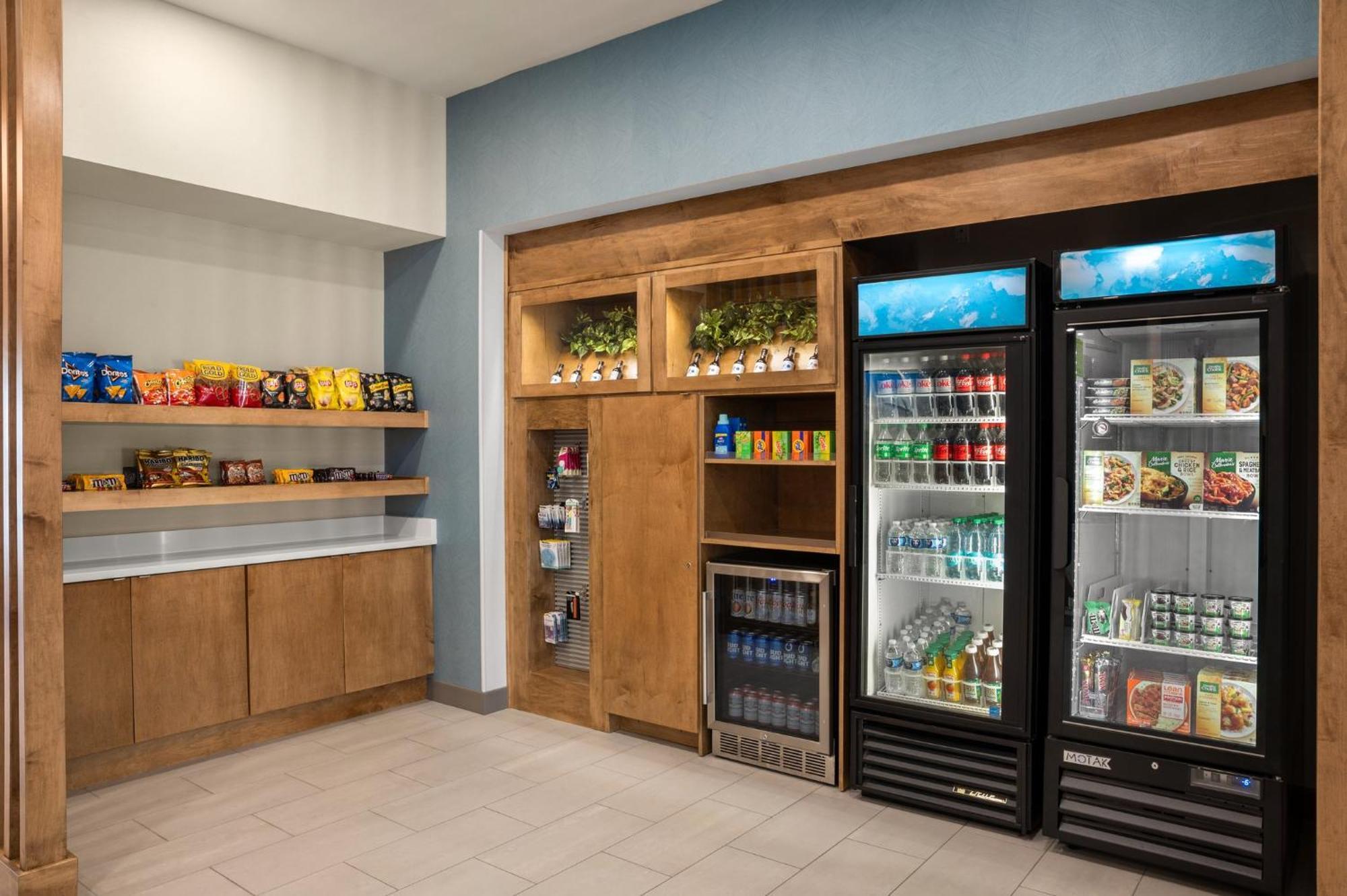 Holiday Inn Express Richmond By Ihg Exterior foto