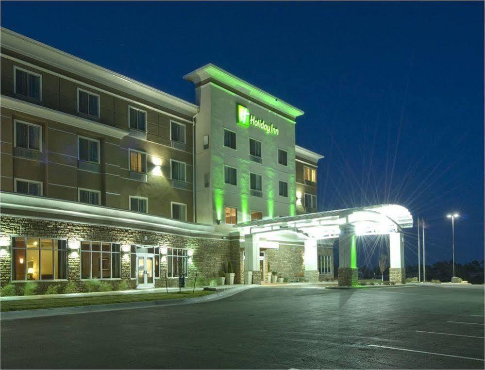 Holiday Inn Express Richmond By Ihg Exterior foto